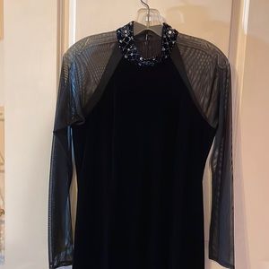 Evening wear velvet beaded standup collar worn once perfect condition